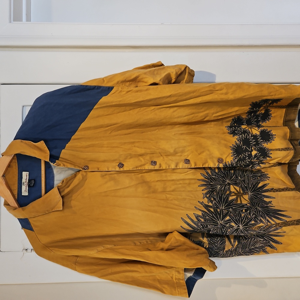 Tommy Bahama hawaiian shirt xl